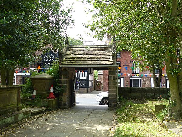 Lych gate, Prestbury