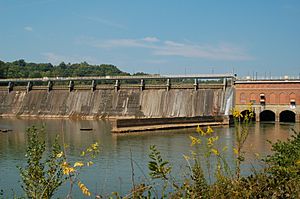 Morgan Falls Dam