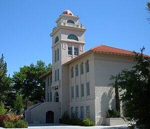 New Mexico State University Goddard Hall (cropped)
