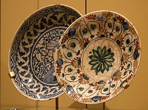 Persian-Potteries-17th-Century-Isfahan