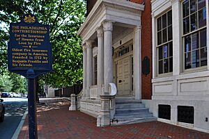 Philadelphia Contributionship Historical Marker 212 S 4th St Philadelphia PA (DSC 4241)