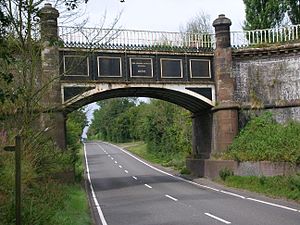 Thomas Telford aqueduct over A5.jpg