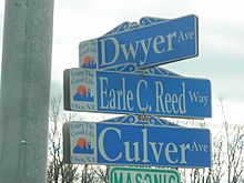 Utica street signs