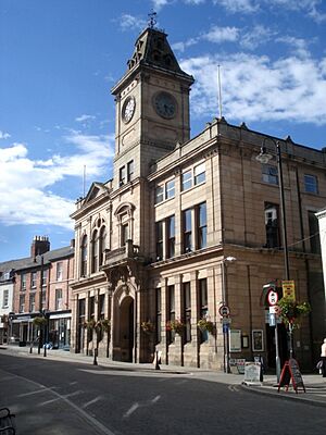 Welshpool Town Hall - geograph.org.uk - 541059.jpg