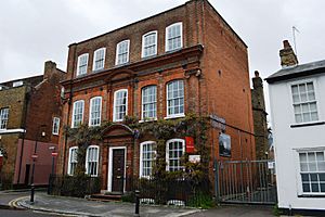 Yeomanry House - 28 St Andrews Street (geograph 4447701).jpg