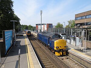 37612 passes 450013 at Camberley 10-08-20