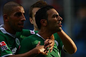 Ashkan Dejagah, Mahir Saglik, VfL Bochum vs VfL Wolfsburg - by Tsutomu Takas