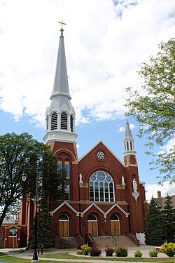 Cathedral of St. Mary - Fargo, North Dakota 02.jpg