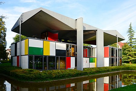 Centre Le Corbusier - 'Teich' - Blatterwiese 2013-09-21 17-48-26