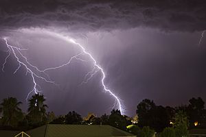 Cloud to ground lightning strikes south-west of Wagga Wagga