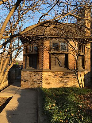Frank Lloyd Wright - Oak Park, IL - Home and Studio (3)