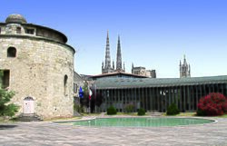 La cour intérieure de l’École nationale de la magistrature à Bordeaux