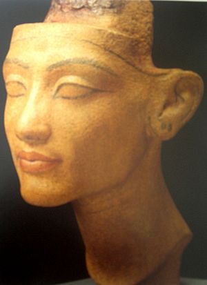 Nefertiti busto