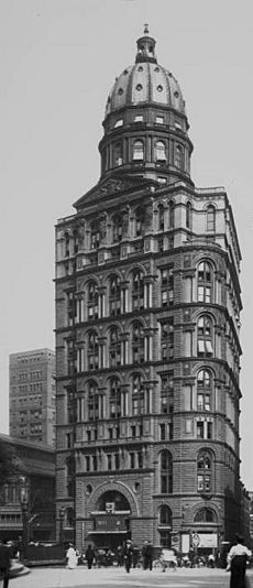 Pulitzer Building (2787707752) (cropped)