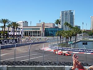 2012 Honda Grand Prix of St. Petersburg Helio Castroneves final lap