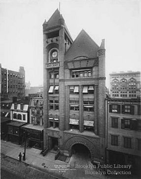 Brooklyn Fire Headquarters - Underhill 1910.jpg