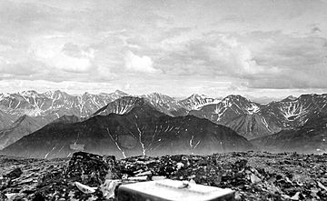 Endicott-mountains-Alaska-1901-USGS.jpg