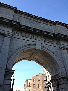 Fusiliers Arch looking out of St Stephens Green