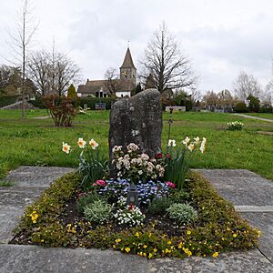 GraveGoloMann-CemeteryKilchberg RomanDeckert07042023