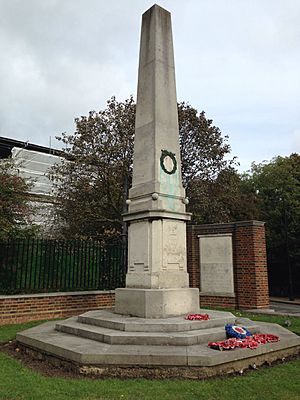 Hampstead War Memorial, Heath Street