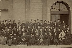 Iowa state suffrage convention in Oskaloosa, 1889 Carrie Chapman Catt in center