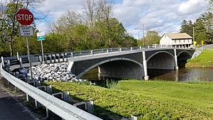 New Farmersville Road Bridge in Brownstown PA
