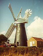 North Leverton Windmill, Nottinghamshire - geograph.org.uk - 22092.jpg