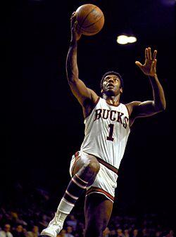 Bucks trade for Oscar Robertson led to 1971 NBA championship