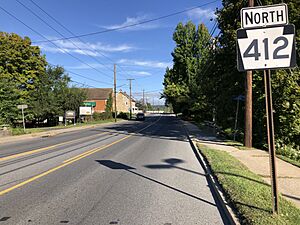 2022-09-27 09 21 26 View north along Pennsylvania State Route 412 (Main Street) just north of Polk Valley Road in Hellertown, Northampton County, Pennsylvania