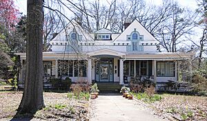 Charlotte Avenue Aiken Avenue HD