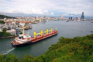 Ddm 2004 028 Kaohsiung Harbor