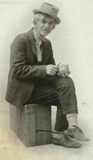 Frank Bacon02