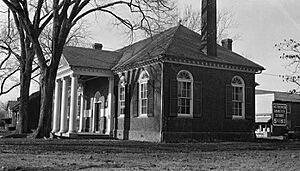 Gloucester County Courthouse, U.S. Route 17, Gloucester (Gloucester County, Virginia)