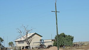 House and power lines in Maxwelton, 2019