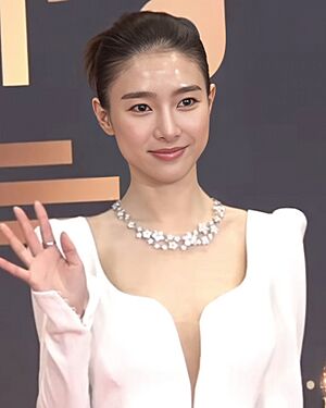 Kim So-eun in January 2023 02.jpg