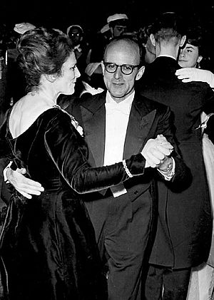 Max Perutz with wife 1962