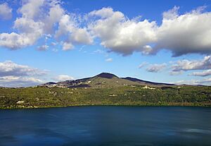 Monte Cavo Visto da castel gandolfo