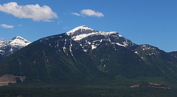 Mount Macpherson in British Columbia.jpg