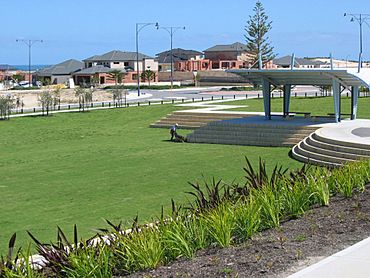 OIC Jindalee park, Western Australia (2006-11-27).jpg