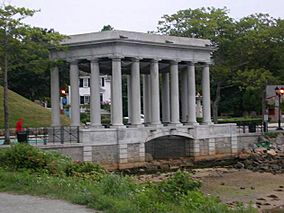 Plymouth Rock Monument.JPG