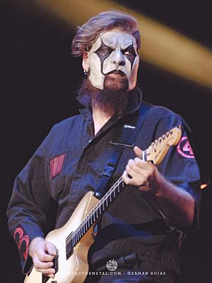 SLIPKNOT @ Knotfest México 2016 (30832077306) (cropped).jpg