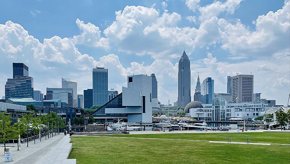 Skyline Cleveland Voinovich CROPPED (June 2024)