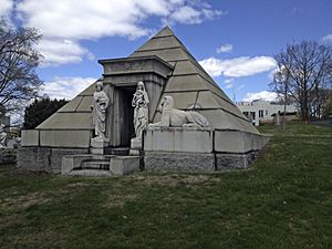 Van Ness-Parsons pyramid Green-Wood Cemetery
