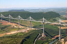 ViaducdeMillau.jpg