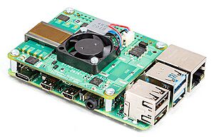 18346-Raspberry Pi PoE HAT-01 (cropped)