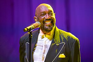 2022 The Temptations - by 2eight - ZSC9441.jpg