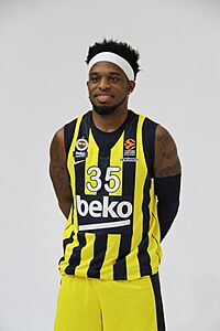Bobby Dixon 35 Fenerbahçe Basketball 20190923 (1)