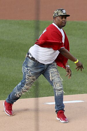 Capitol police officer tossing the first pitch at Nationals Park (cropped)