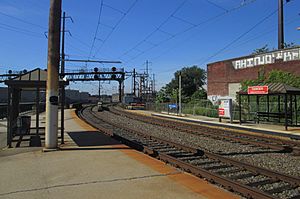 Chestnut Hill West Line platforms facing south, North Philadelphia station, September 2013