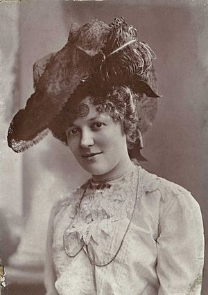 Evaline Hilda Burkitt portrait 1905